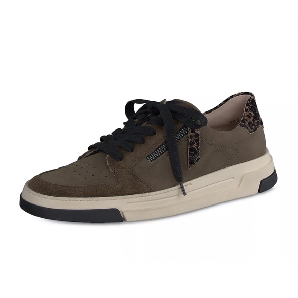 Paul GreenNuevo Sneaker. Brand New in US sizes